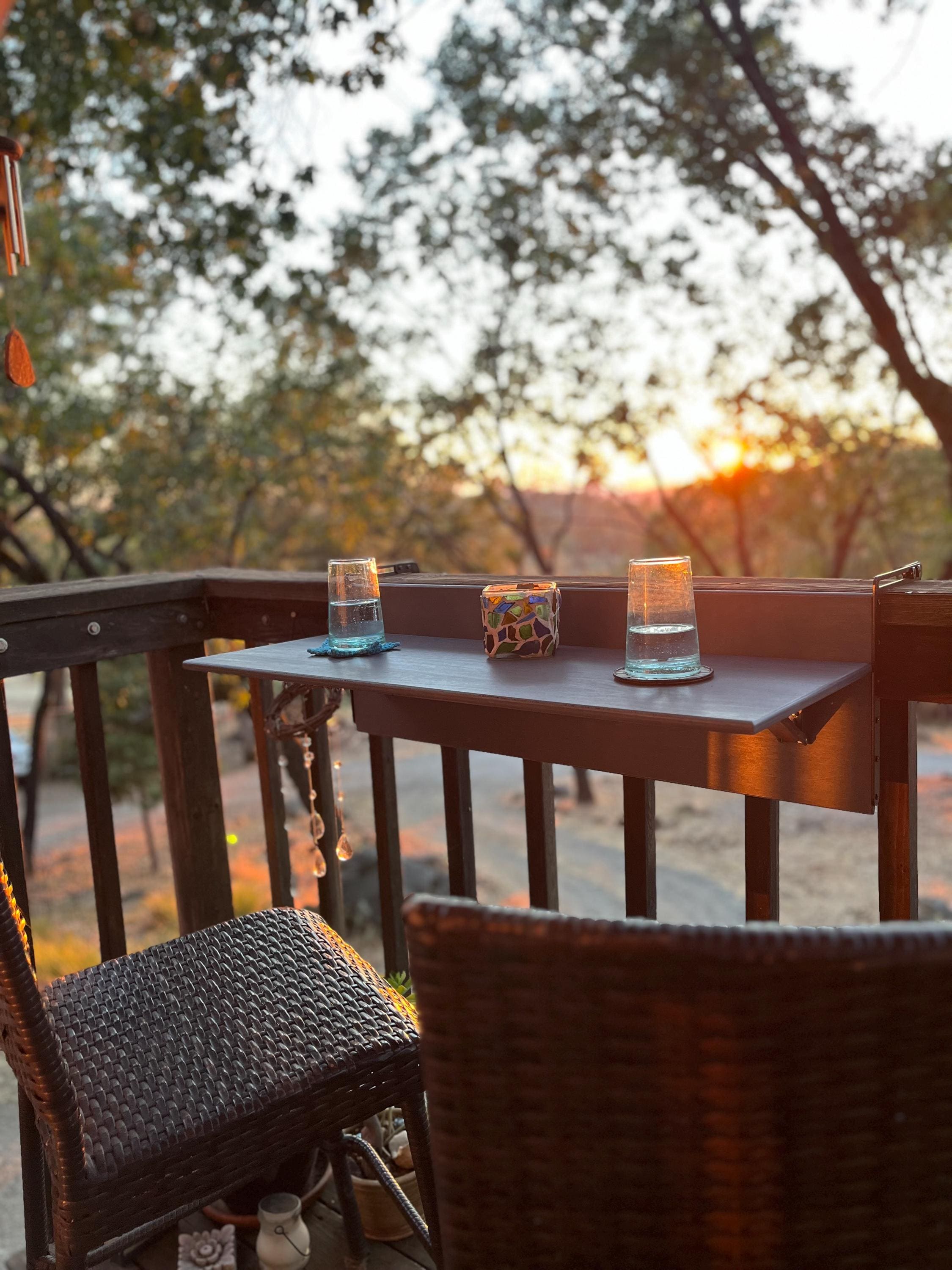 Folding Space Saving Bar Table for Deck, Veranda and Porch Railings, Balcony Bar Table Hanging over Railing, Outdoor Foldable Railing Table
