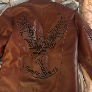 Alexa added a photo of their purchase