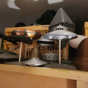 Phoenix Lights UFO - Classic UFO Model - Retro / Scifi / Geek Gift