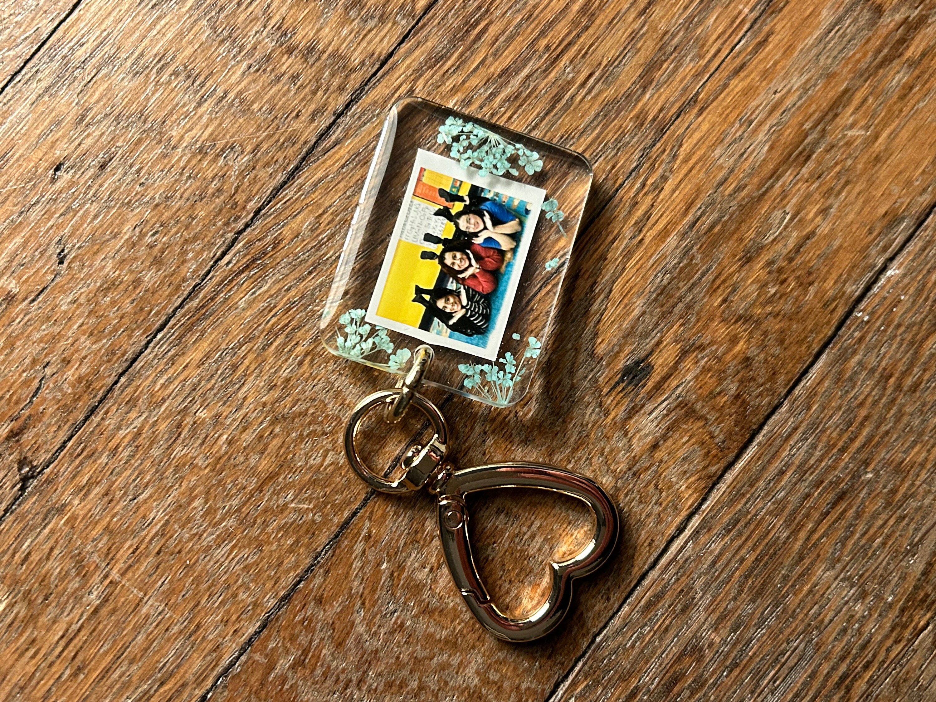 Personalized Photo Gold Keychain, Customize W/Your Photo,  Resin Photo Keychain, Personalized, Anniversary Gift, Photo Keychains, Pets