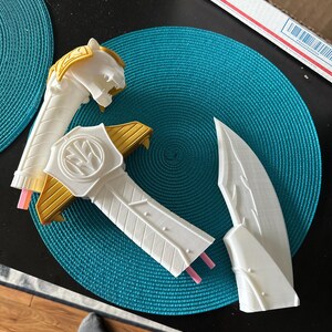 ハズブロ パワーレンジャー パワーソード ティラノレンジャー 龍撃剣 Review of the American version of the Dragon Ranger figure