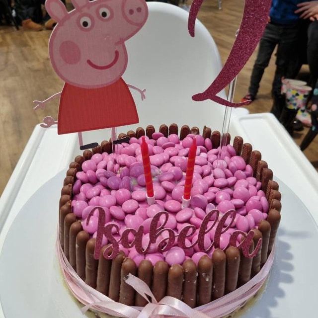 Lot de 6 décorations de gâteau en forme de cochon en sucre - comestibles,  uniques et fabriquées avec amour et imagination au Royaume-Uni : :  Épicerie et Cuisine gastronomique