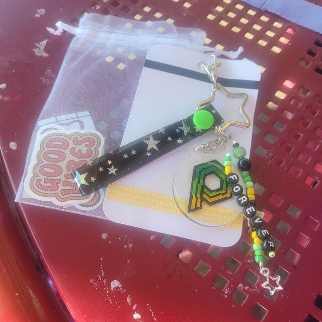 Psychic Fever JPOP Keychain - Forever Accessory - Etsy