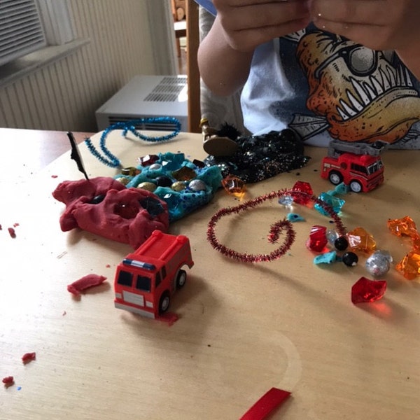 Kids DIY Fire Bus Noodle Play Dough Set main image 0