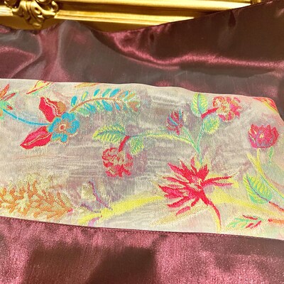 aari embroidery shawl