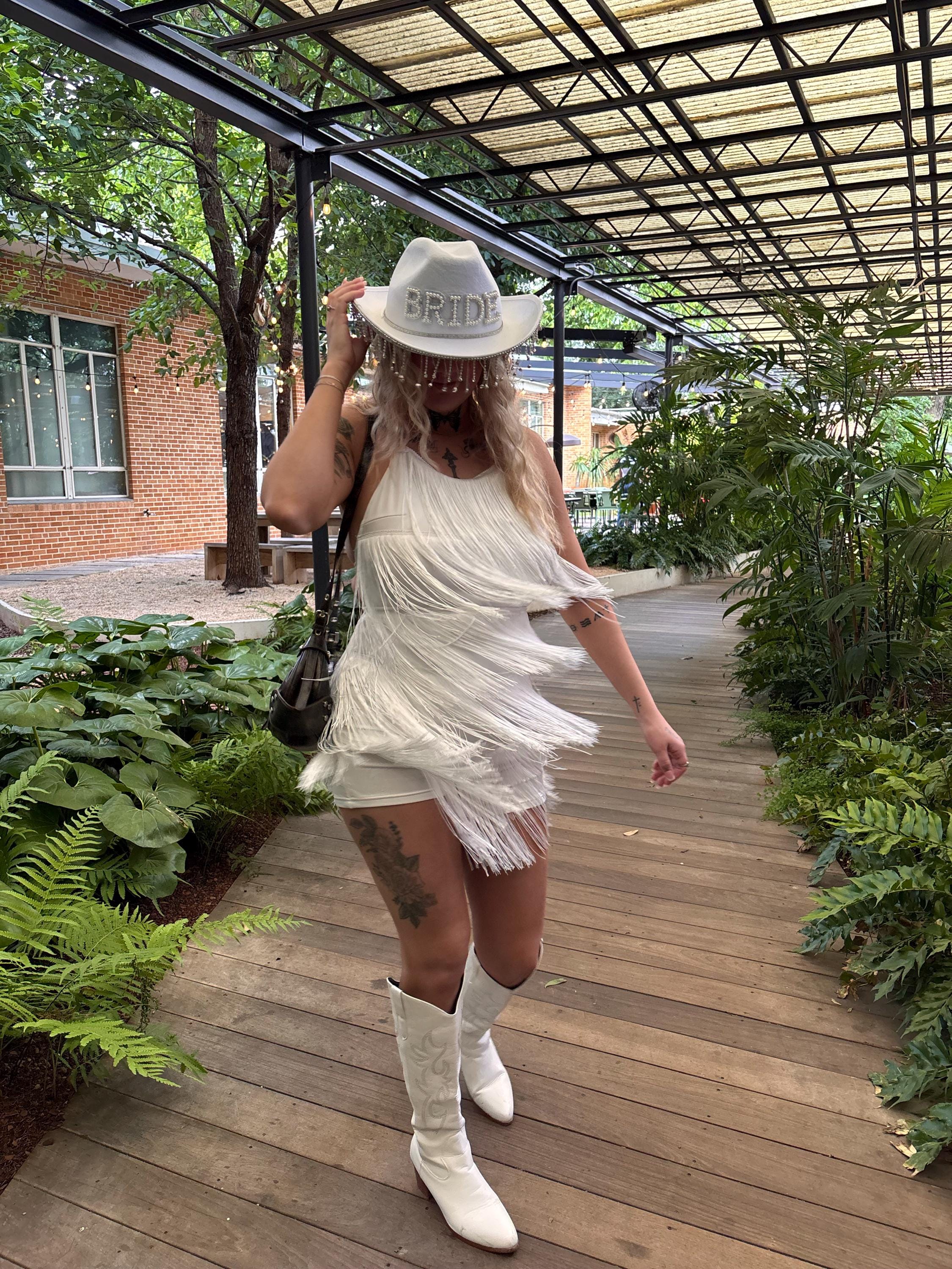 Personalized Pearl Bride Cowgirl Hat with Veil,Rhinestone Fringe Wifey Cowboy Hat,Pink Bridesmaid Cow Girl Hat,Bachlorette Gift,Bride To Be