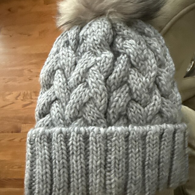 Fur Pom Pom Fleece Lined Beanie, Pom Pom Hat, Knit Beanie  display picture 3