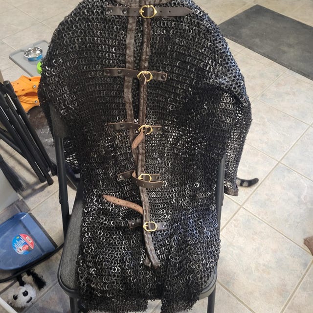 Maille de chaîne rivetée - Armure médiévale durable et élégante
