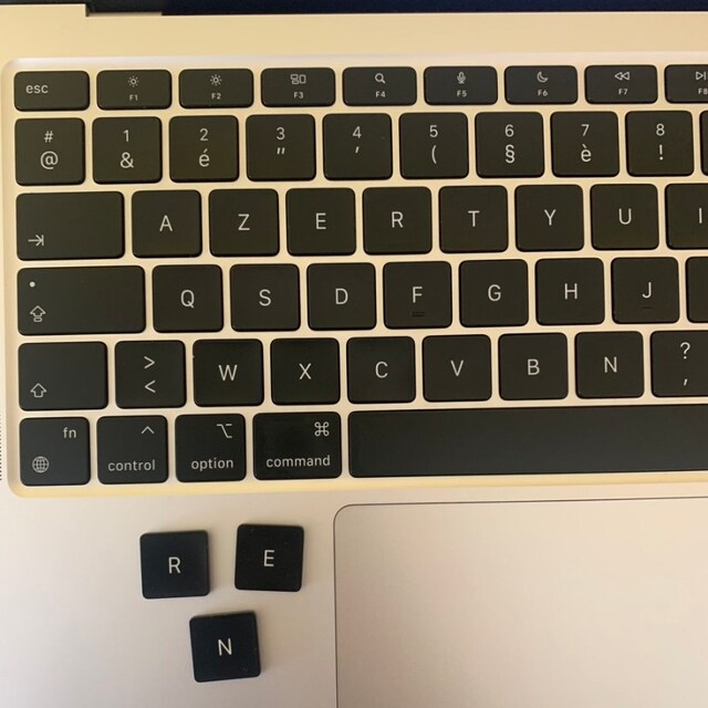 Apple MacBook Air Keyboard Keys + Clip: 2020-2025 All Models I3-i5