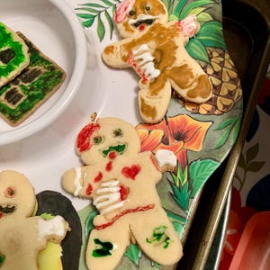 CHRISTMAS GINGERBREAD MAN COOKIE/ PLAYDOUGH CUTTER AND FACE STAMPS· STL File For ·Cults