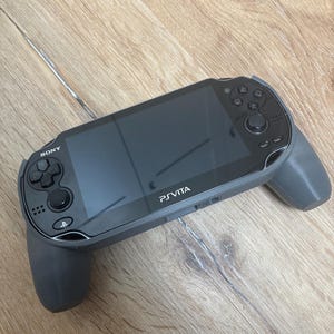 PS Vita 1000用グリップ（3Dプリント製） - Etsy 日本