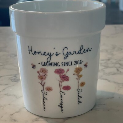 Personalized Birth Flower Grandma's Garden Family Sign, Custom 2