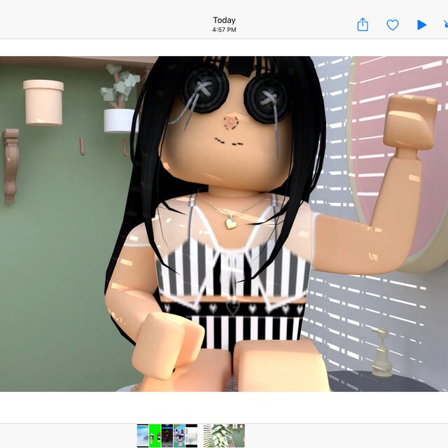 Simple Roblox GFX read Desc. 