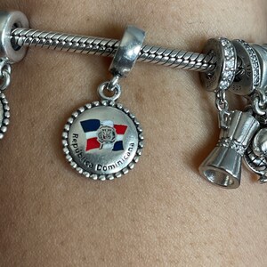 Anyely added a photo of their purchase