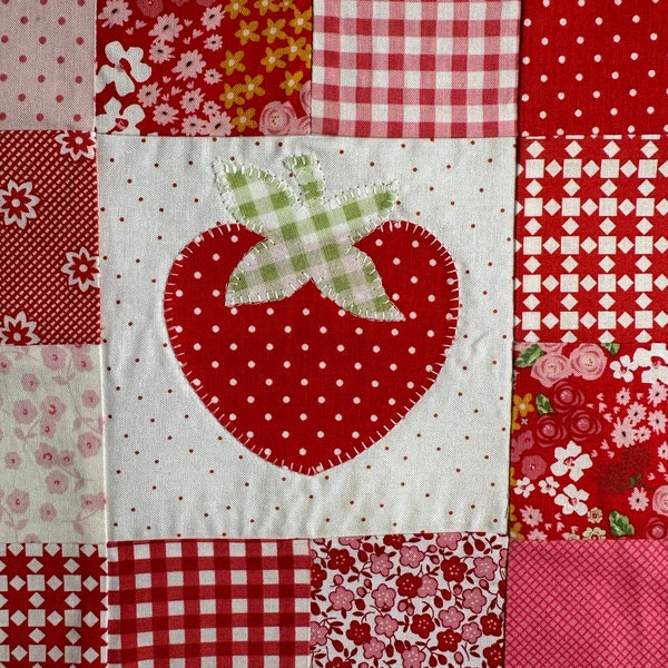Strawberry Delight Quilted Table Runner GFTONL3363 main image 1