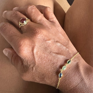 Ruksar added a photo of their purchase