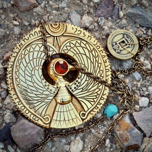 Indiana Jones RA Headpiece, Antique Gold, Solid Metal, Red Jewel, Staff  Stand and Display Plaque at 's Entertainment Collectibles Store