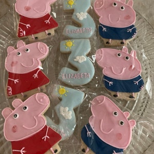 What would a 3 yr old want for cookies!? Why not a Peppa pig inspired  bday!☺️ happy bday Luca! Get your custom orders in with me @ju