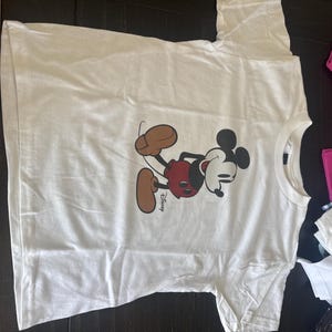 Taylor added a photo of their purchase