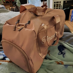 AMANDA added a photo of their purchase