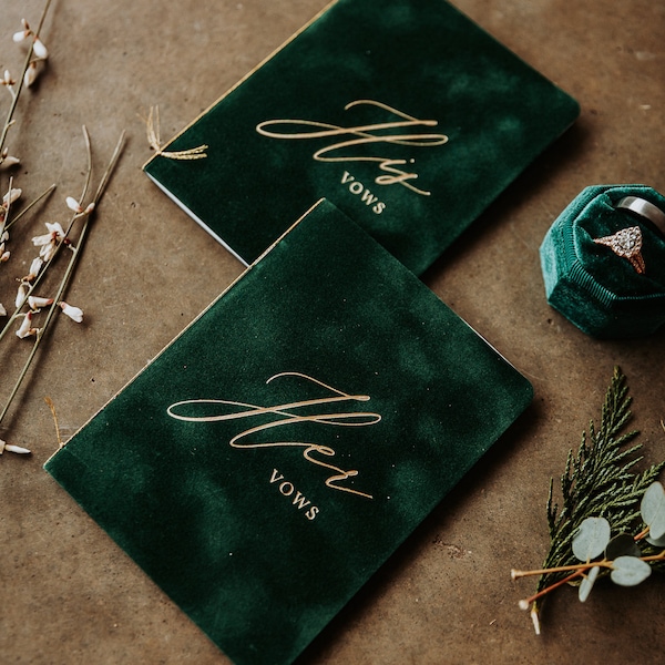 Emerald Green Velvet Vow Books With Gold Foil for Wedding