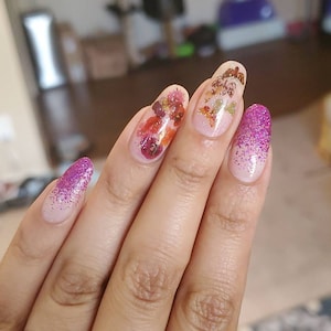 Glowie added a photo of their purchase