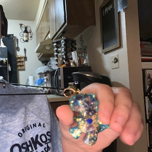 Mayra added a photo of their purchase