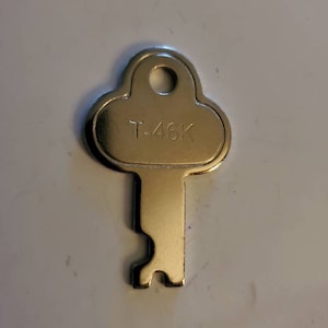 Trunk Lock Key --T46k T46 3815 3835 trunk chest steamer vintage