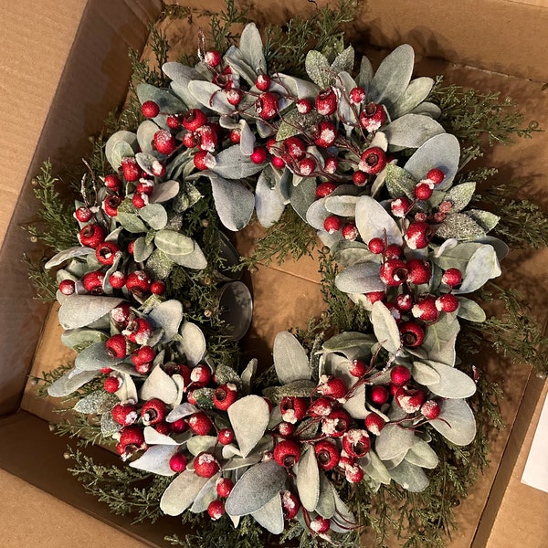Christmas Wreath for Front Door, Winter Wreath With Frosted Red Berries ...
