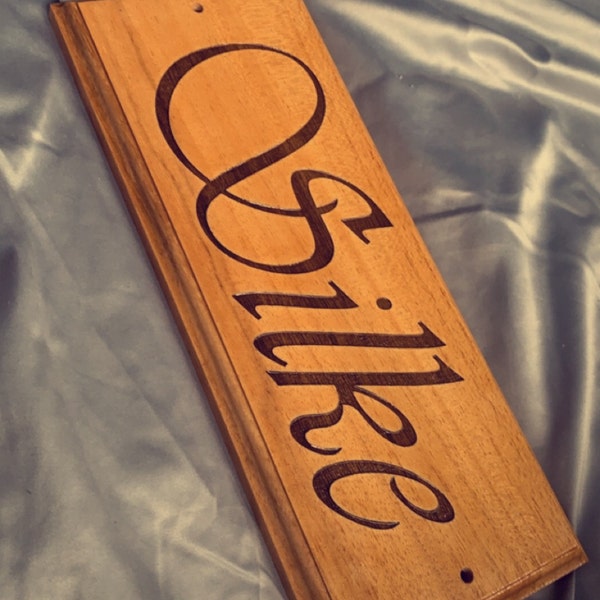 Personalised Gold And Gloss Black Stable Door Horse Name Plaque Sign - OurDesign