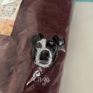 Kenna's embroidered pet portrait purchase