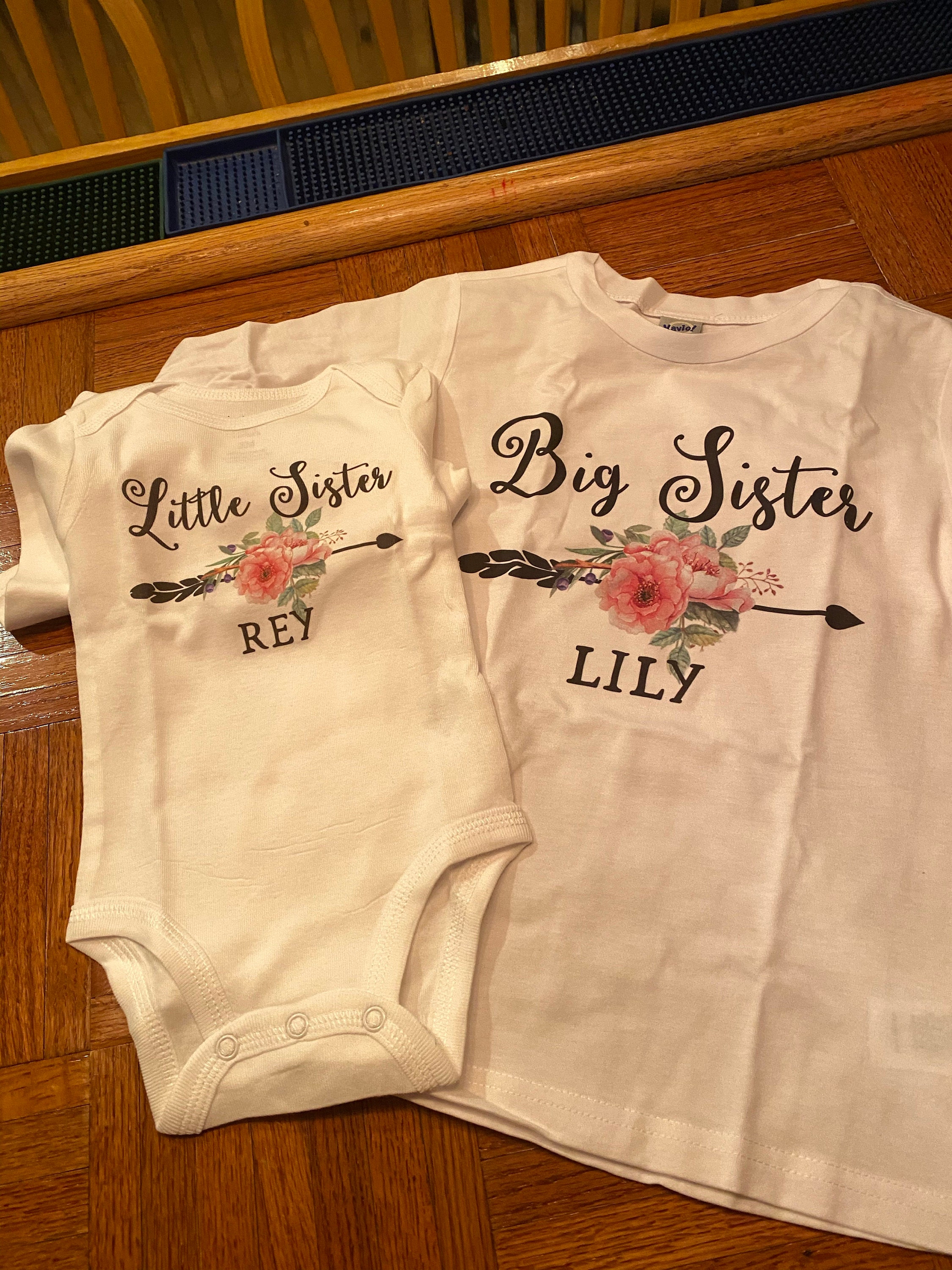 Big sister little sister set named matching sibling set big sister shirt little sister shirt personalization sibling shirts photo props top