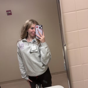 Lyndsi added a photo of their purchase