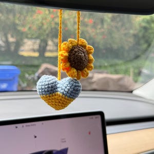 Alisa added a photo of their purchase