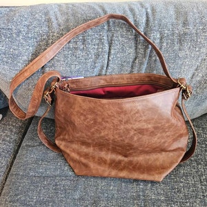ショルダーバッグ・ポシェット Women's Slouchy Shoulder Bag Brown Amazon.com: Slouchy Suede Shoulder Bags For Women - Retro