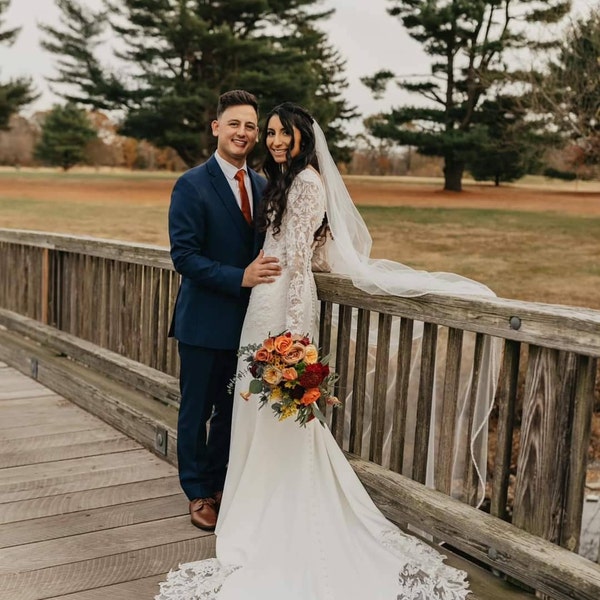 Short Wedding Veil with Beaded Edge