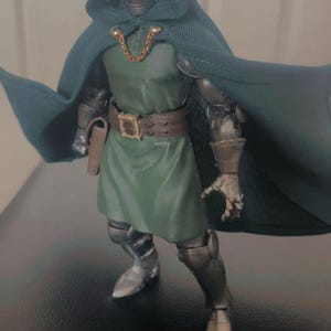 1/12 Dr Doom Wired Cloak and Tunic Set for Marvel Legend or