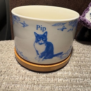 Alyster added a photo of their purchase