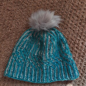 Custom Size Light Grey Faux Fur Pom Poms for Crochet Crafts Hats