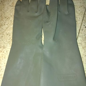 Yanira added a photo of their purchase