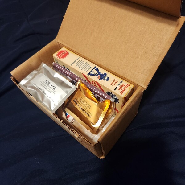 WW2 British Ration Tin of Boiled Sweets WWII Fruit Candy English WWII ...