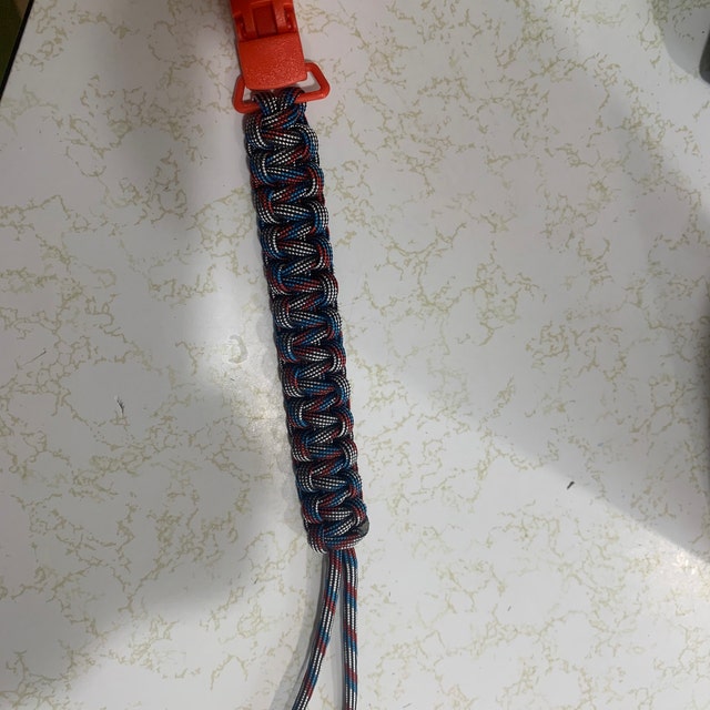 Porte-clés Paracorde Cobra fait main mousqueton camping survie