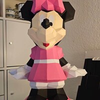 DIY Simba Papercraft PDF SVG Vorlage zum Erstellen von 3D Simba sitzend ...