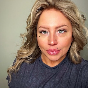 Laura lade till en bild av sitt köp