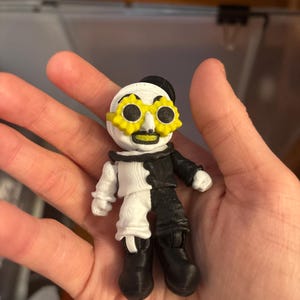3D Printed Art the Clown Figure – Terrifier | Standard or Yellow