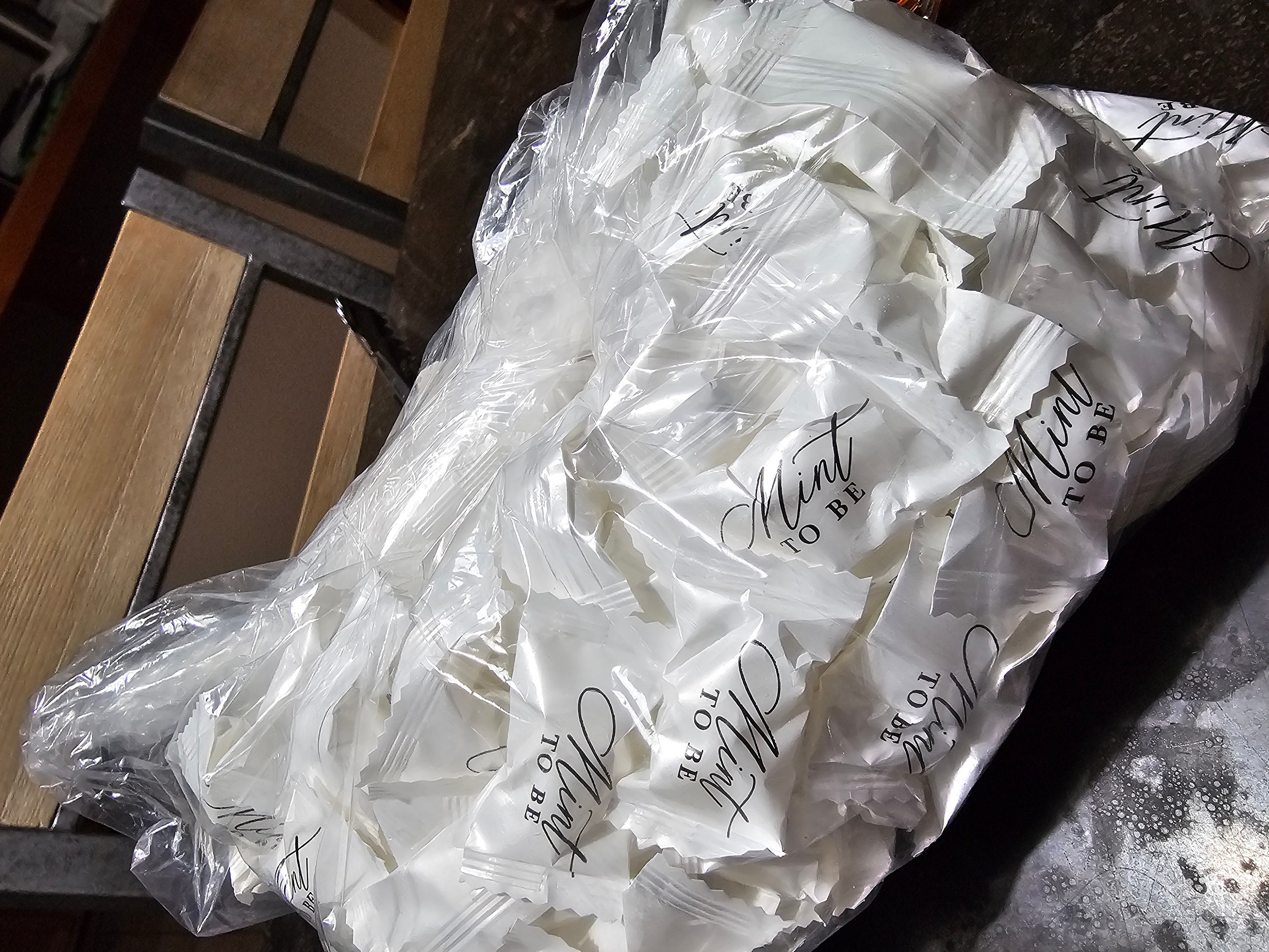 Mint To Be White Mints BULK SETS - Weiße Buttermints - Preiswertes Hochzeitsgeschenk - Einzeln verpackte Hochzeitssüßigkeiten - Hochzeitsminze
