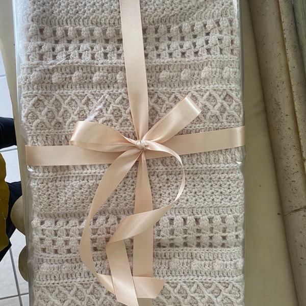 Easy Crochet Modern Blanket Pattern: Video Tutorial + Chart, 9 Sizes ...