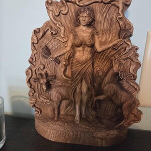 HERMES 三人の女性像 彫刻 約15cm HERMES 三人の女性像 彫刻 約15cm - メルカリ