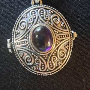 Cécile added a photo of their purchase