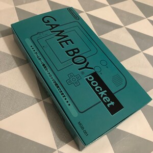 【新品・未使用】GAMEBOYpocket グリーン Game Boy Pocket Japan [emerald Green] - Reproduced